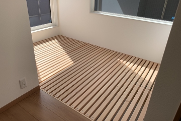 吹き抜け　格子