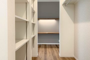 ウォークスルークローゼット2